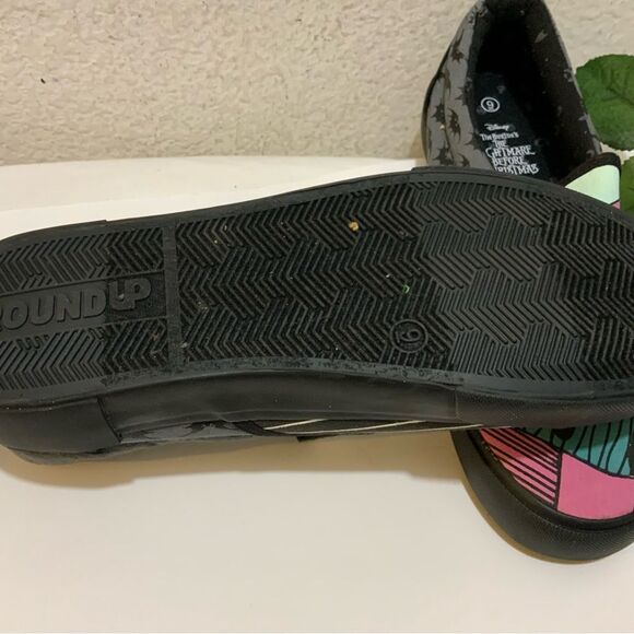 Disney X Ground Up Tim Burton's Nightmare Before Christmas Jack & Sally Loafer's - Picture 9 of 10